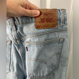 Vintage Levi’s Ankle Jeans, Light Wash, Size 32
